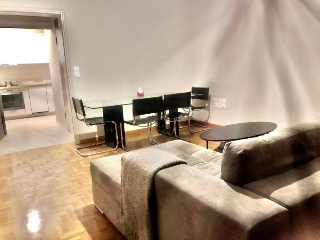 Economy Shared Apartment B In Central Atenas Exterior foto